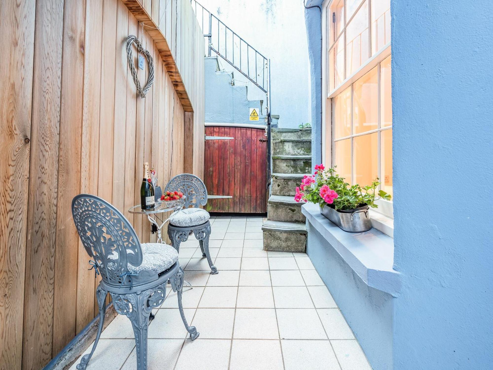 Ocean Waves Villa Tenby Eksteriør billede