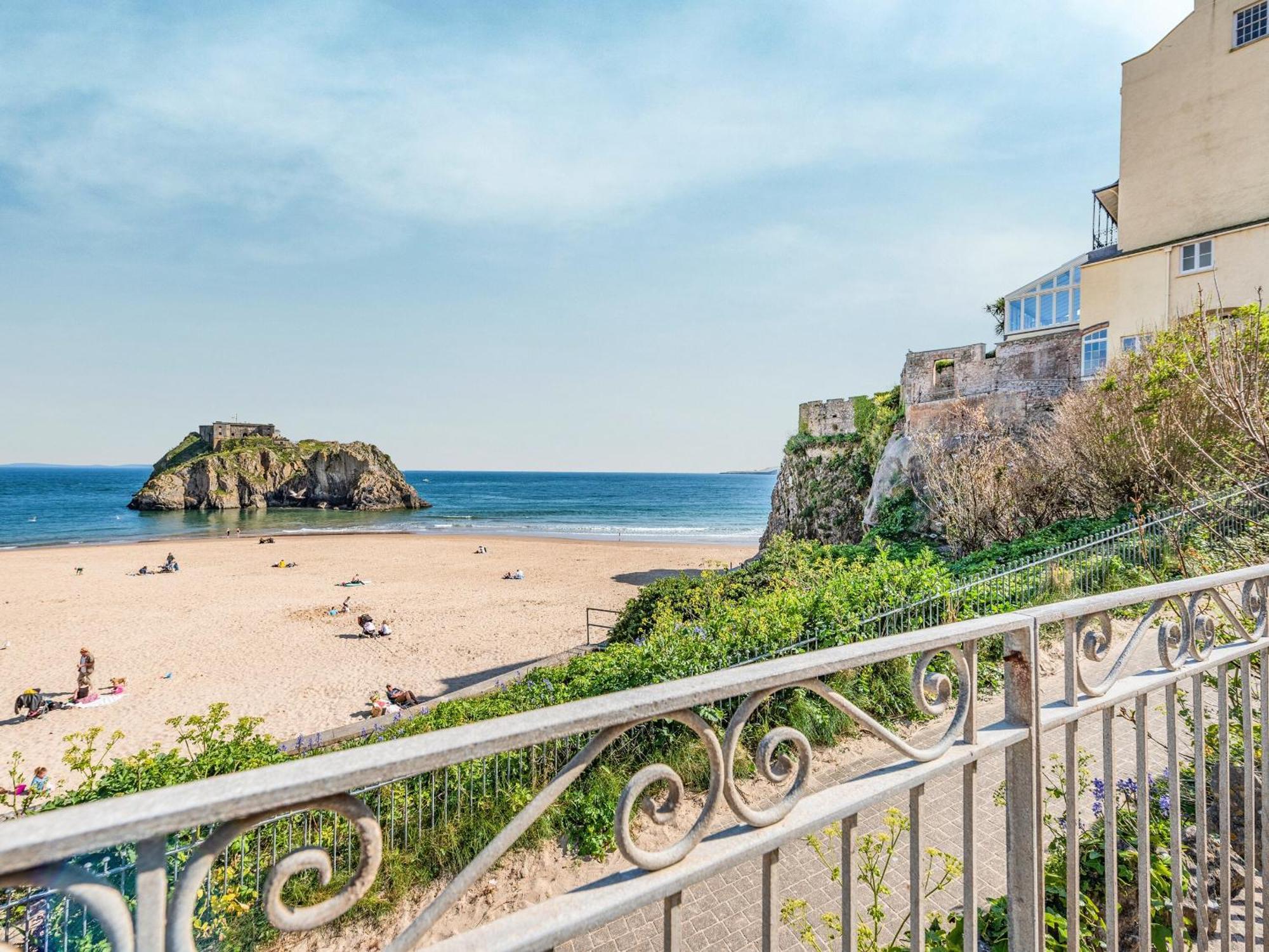 Ocean Waves Villa Tenby Eksteriør billede